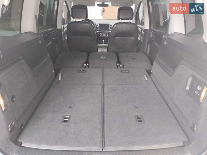 Мінівен Volkswagen Sharan 2016 в Рівному