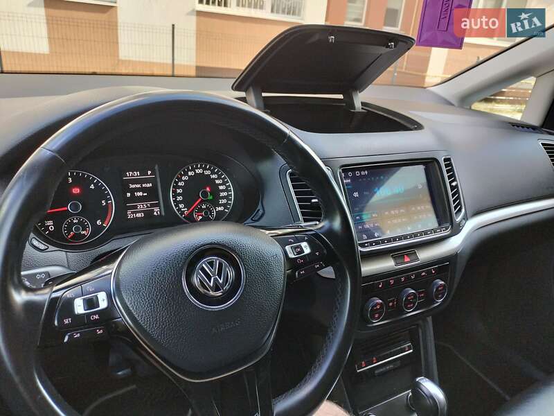Мінівен Volkswagen Sharan 2016 в Рівному