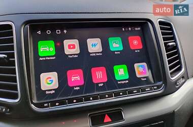 Мінівен Volkswagen Sharan 2016 в 