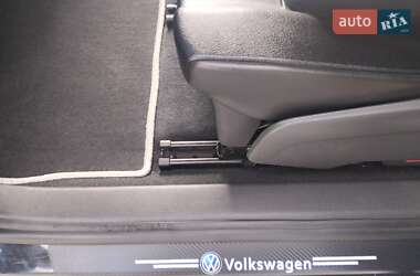 Мінівен Volkswagen Sharan 2016 в 