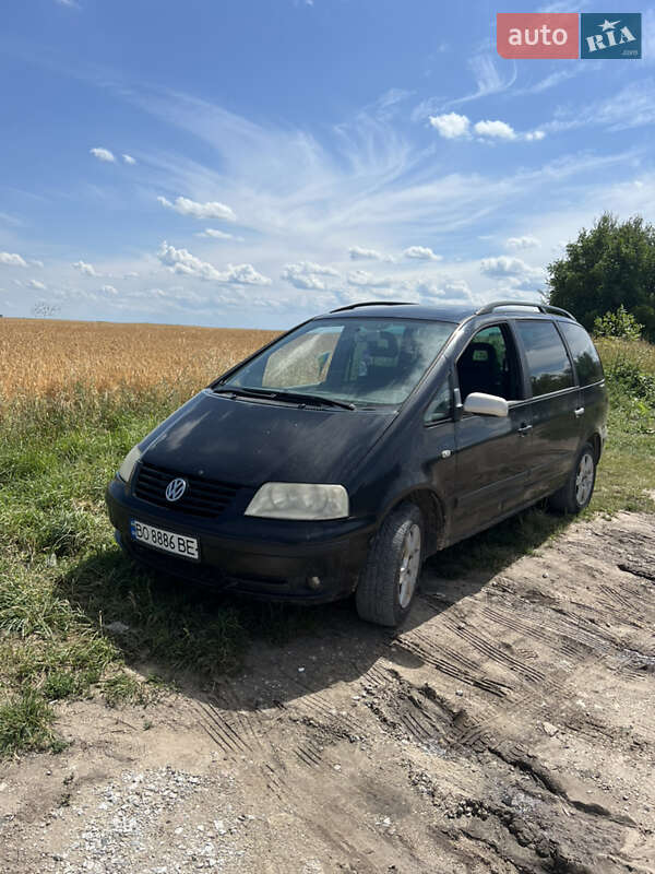 Минивэн Volkswagen Sharan 2002 в 