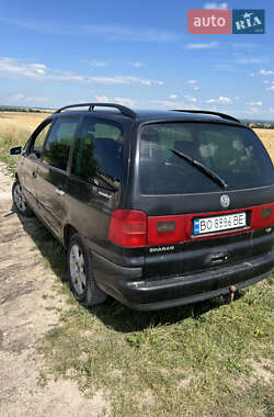 Минивэн Volkswagen Sharan 2002 в 
