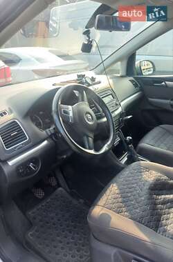 Минивэн Volkswagen Sharan 2010 в 