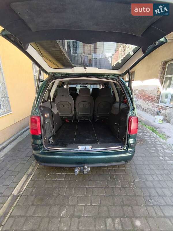 Минивэн Volkswagen Sharan 2000 в Стрые