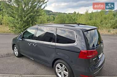 Минивэн Volkswagen Sharan 2012 в 