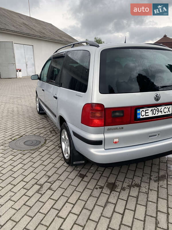 Мінівен Volkswagen Sharan 2001 в Чернівцях