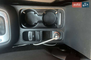 Минивэн Volkswagen Sharan 2013 в 