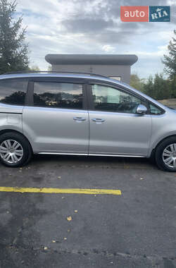 Минивэн Volkswagen Sharan 2013 в 