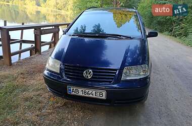 Мінівен Volkswagen Sharan 2002 в Гайсину