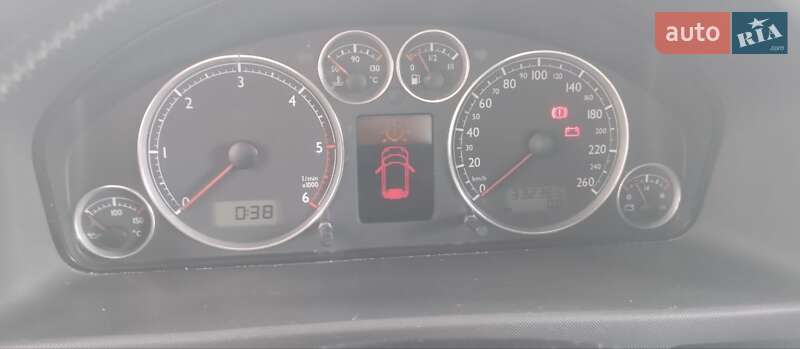 Минивэн Volkswagen Sharan 2004 в Львове