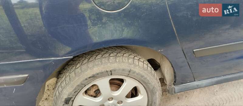 Минивэн Volkswagen Sharan 2004 в Львове