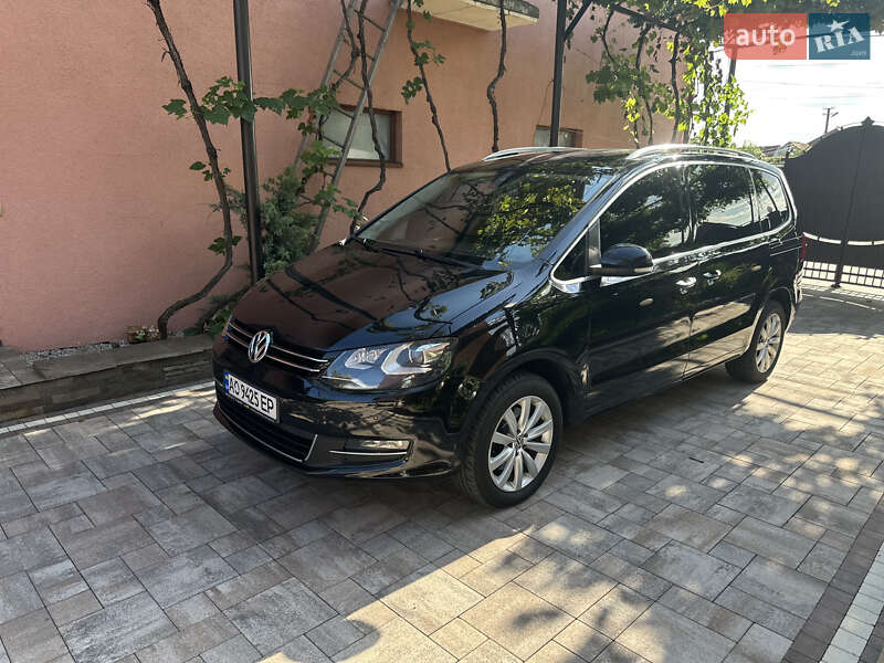 Мінівен Volkswagen Sharan 2014 в Іршаві