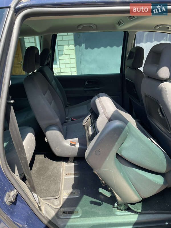 Минивэн Volkswagen Sharan 2008 в Знаменке