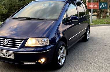 Минивэн Volkswagen Sharan 2008 в Новояворовске