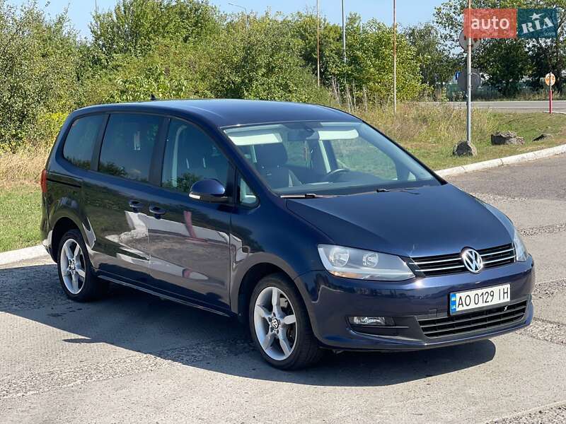 Минивэн Volkswagen Sharan 2013 в Ужгороде