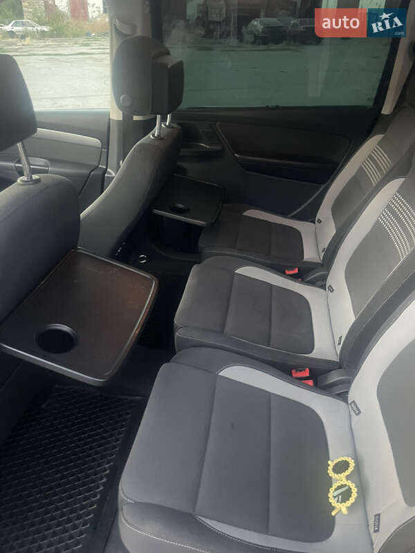 Минивэн Volkswagen Sharan 2014 в Николаеве