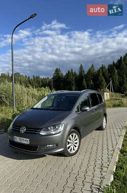 Мінівен Volkswagen Sharan 2012 в  фото 28 Мінівен Volkswagen Sharan 2012 в