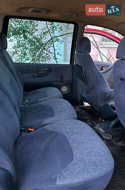 Минивэн Volkswagen Sharan 2000 в 