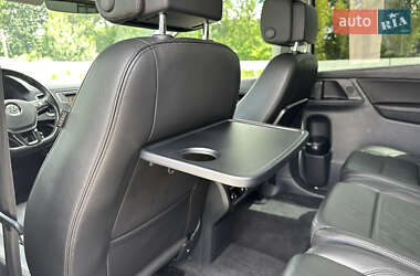 Минивэн Volkswagen Sharan 2017 в 
