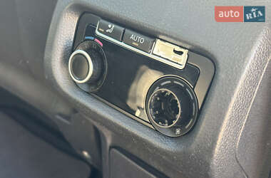 Минивэн Volkswagen Sharan 2013 в 