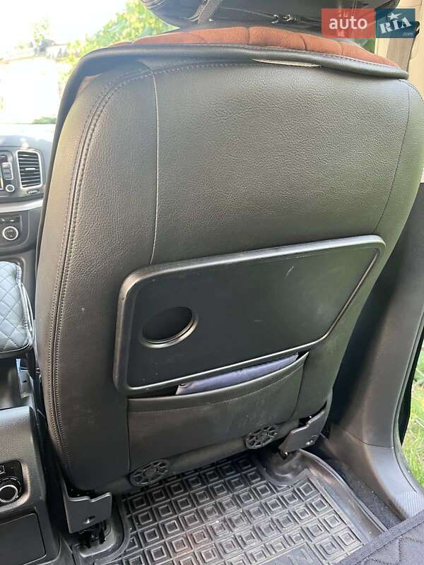 Минивэн Volkswagen Sharan 2015 в Киеве