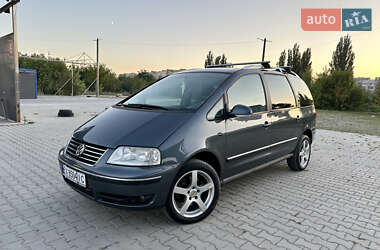 Минивэн Volkswagen Sharan 2007 в Каменец-Подольском
