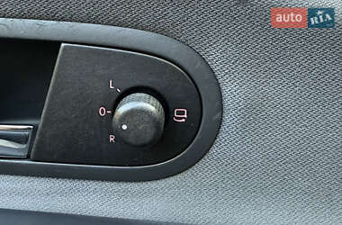 Минивэн Volkswagen Sharan 2009 в 