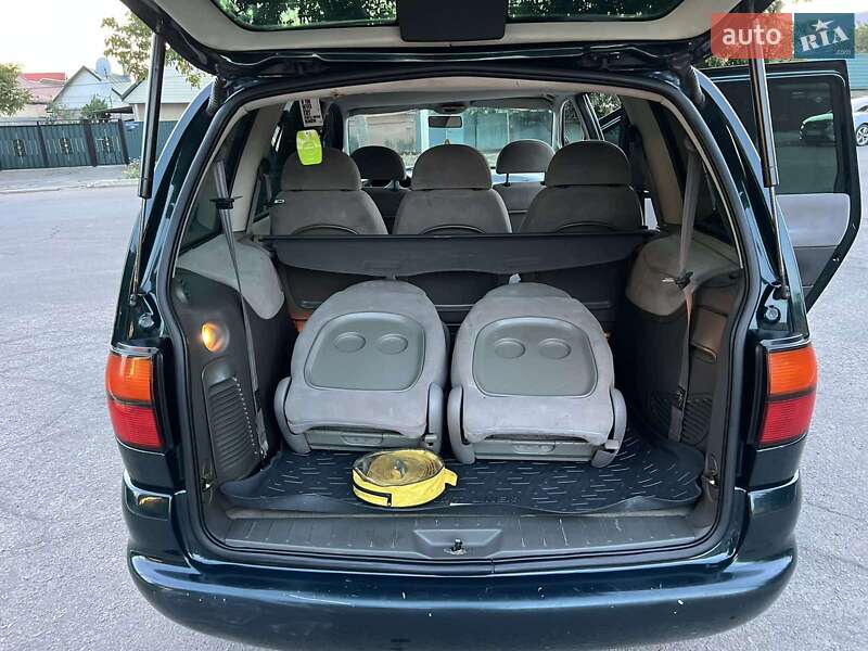 Минивэн Volkswagen Sharan 1999 в Измаиле