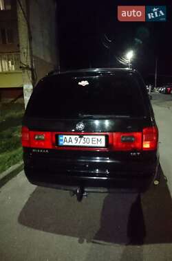 Мінівен Volkswagen Sharan 2001 в 
