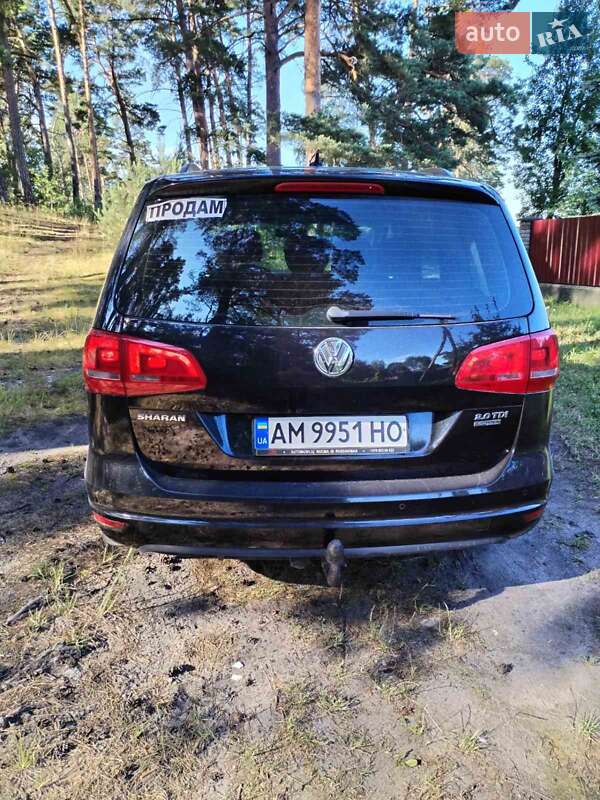 Минивэн Volkswagen Sharan 2013 в Звягеле