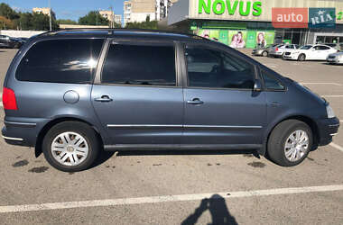 Минивэн Volkswagen Sharan 2005 в Киеве