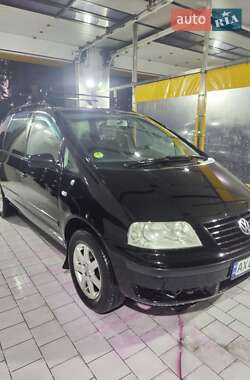 Минивэн Volkswagen Sharan 2002 в Харькове
