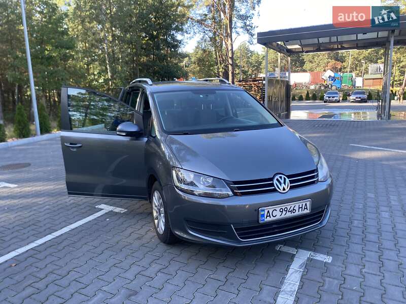 Минивэн Volkswagen Sharan 2010 в Маневичах