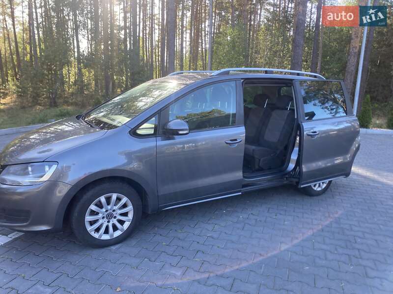 Минивэн Volkswagen Sharan 2010 в Маневичах