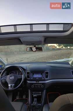 Минивэн Volkswagen Sharan 2011 в 