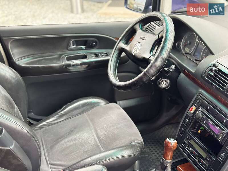 Минивэн Volkswagen Sharan 2001 в Харькове