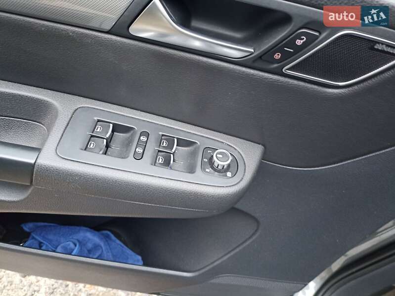 Минивэн Volkswagen Sharan 2012 в Староконстантинове