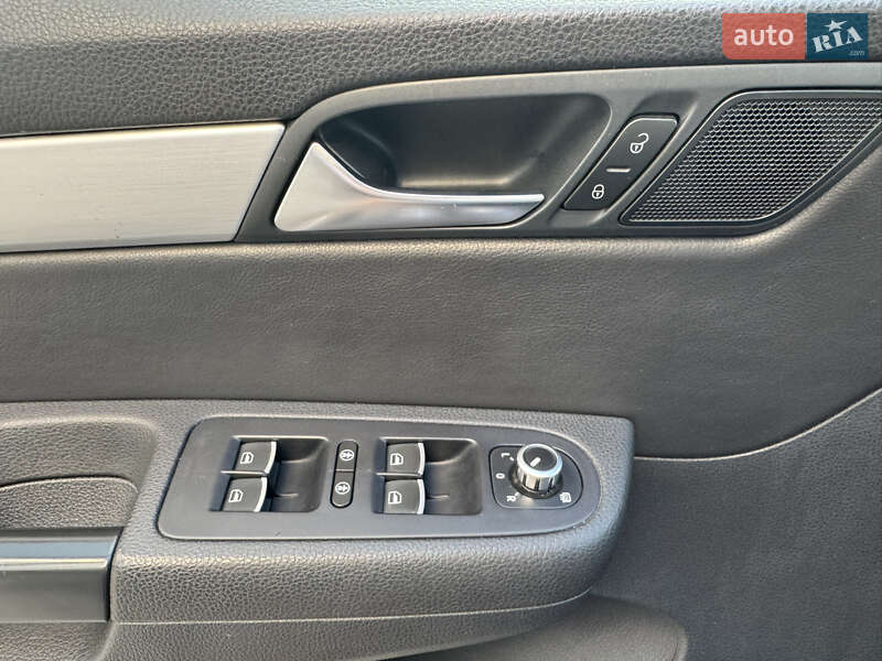 Минивэн Volkswagen Sharan 2013 в Ковеле
