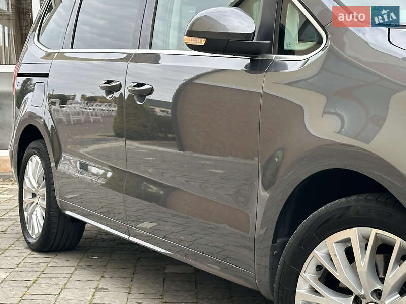Минивэн Volkswagen Sharan 2015 в Дрогобыче