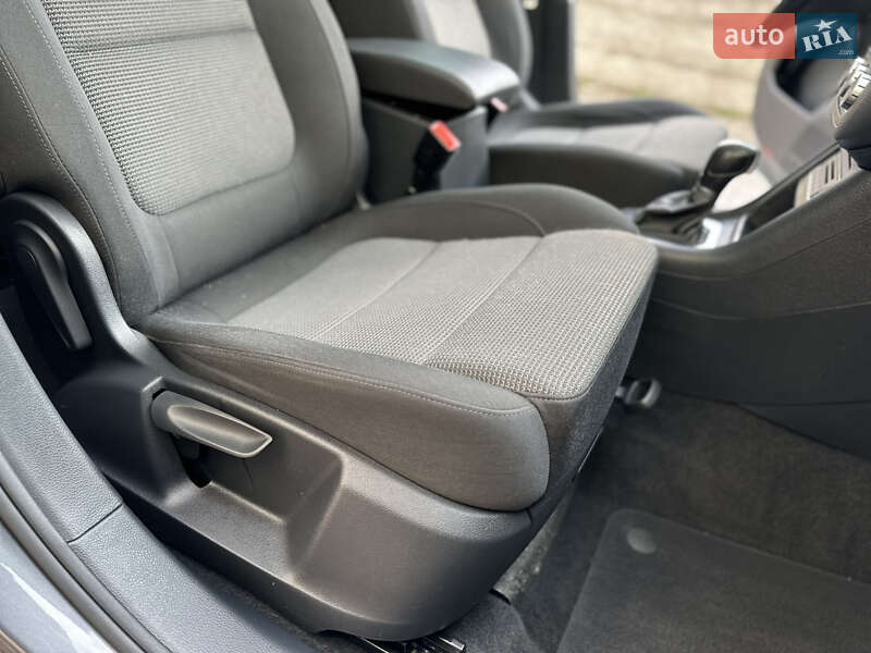 Минивэн Volkswagen Sharan 2015 в Дрогобыче