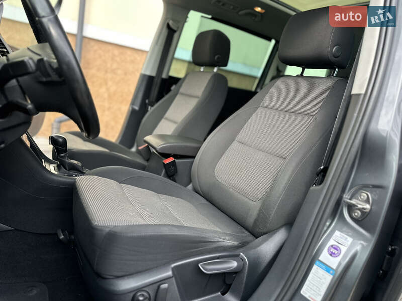 Минивэн Volkswagen Sharan 2015 в Дрогобыче