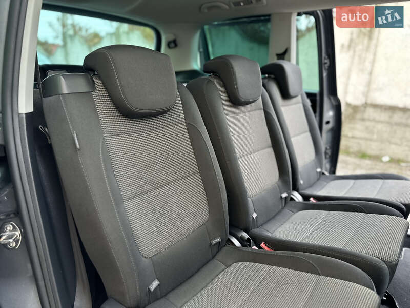 Минивэн Volkswagen Sharan 2015 в Дрогобыче