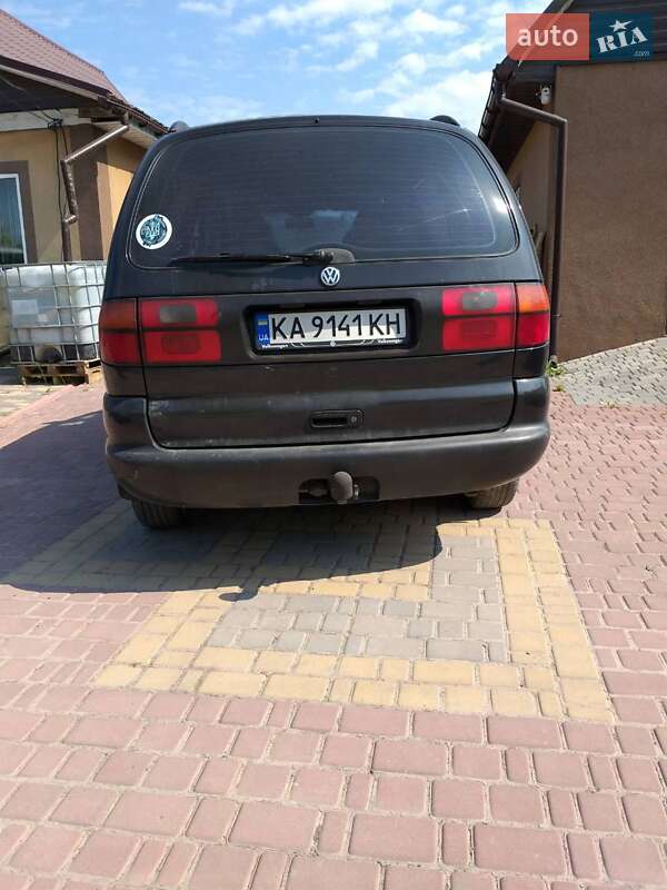 Мінівен Volkswagen Sharan 1996 в Калинівці