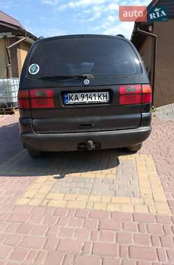 Минивэн Volkswagen Sharan 1996 в  фото 5 Минивэн Volkswagen Sharan 1996 в