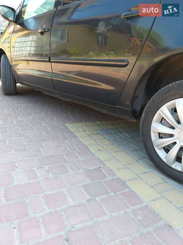 Мінівен Volkswagen Sharan 1996 в Калинівці