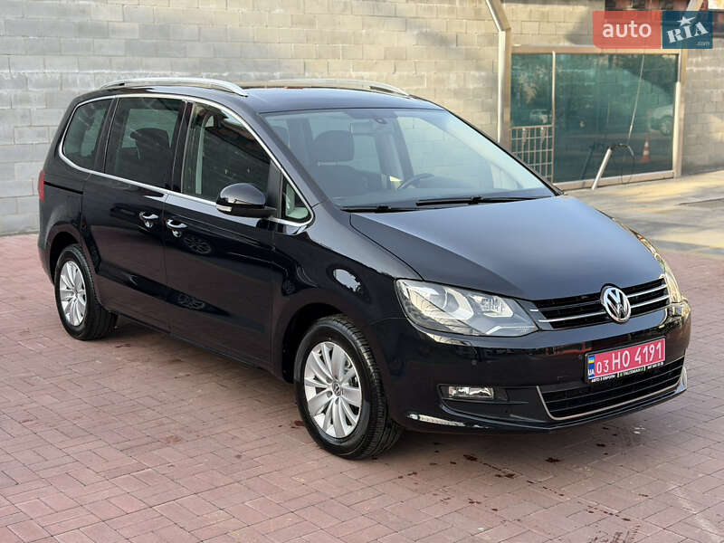 Минивэн Volkswagen Sharan 2014 в Ровно