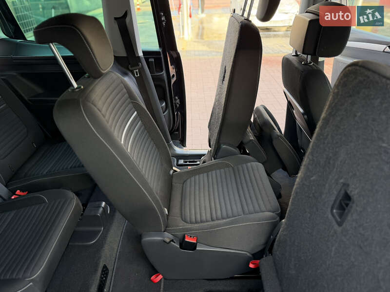 Минивэн Volkswagen Sharan 2014 в Ровно