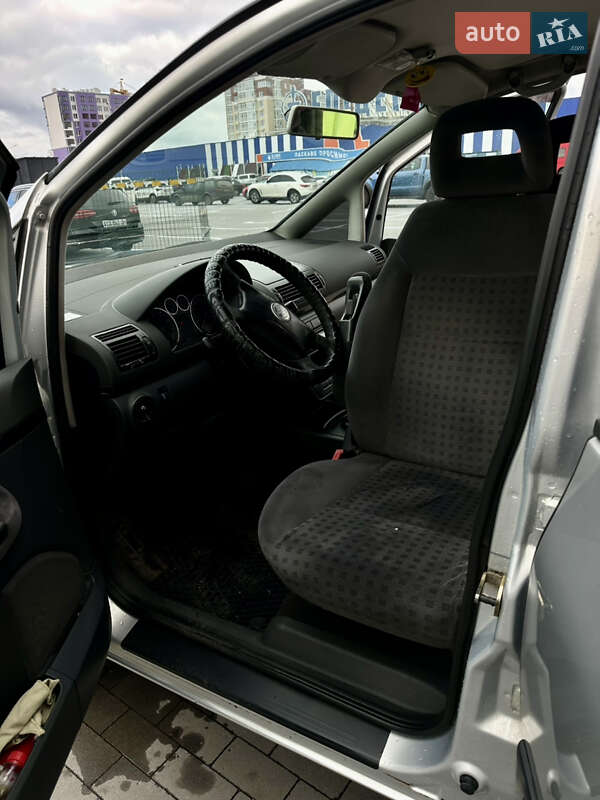 Минивэн Volkswagen Sharan 2003 в Умани