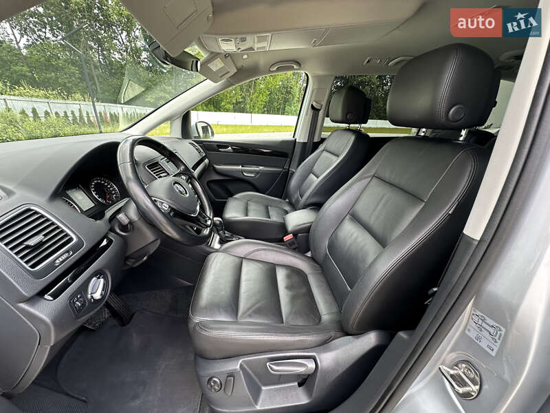 Минивэн Volkswagen Sharan 2017 в Луцке