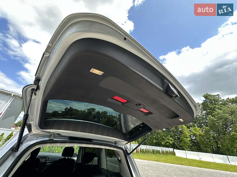 Минивэн Volkswagen Sharan 2017 в Луцке